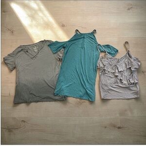 3 American Eagle Tops S/M